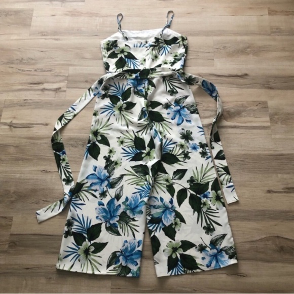 Banana Republic Blue and Green Floral Jumpsuit - Picture 5 of 9